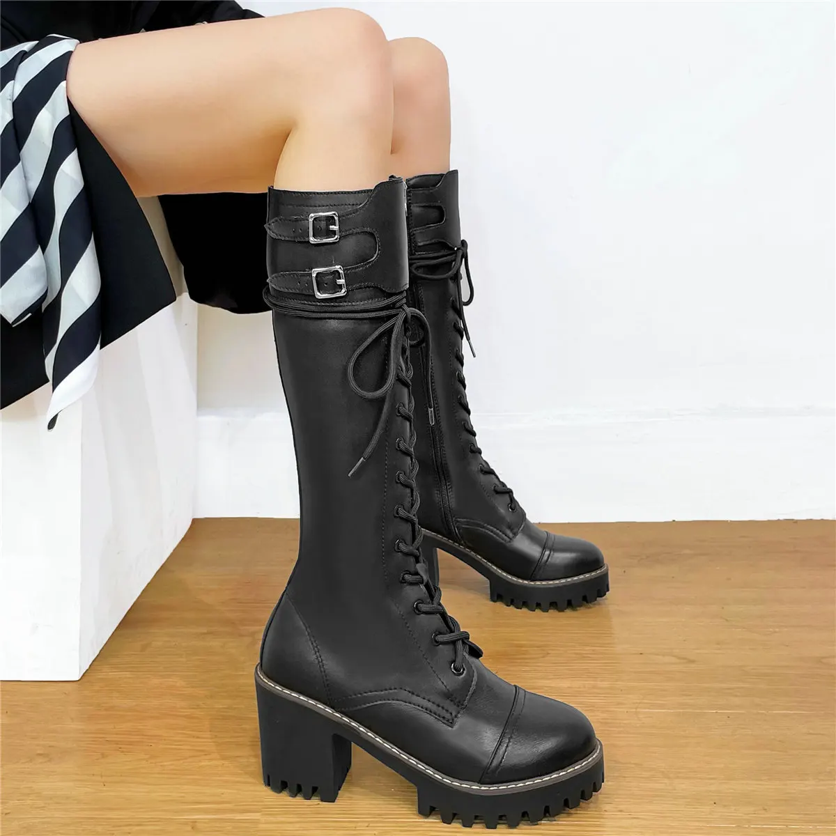 

Winter Shoes Women Lace Up Genuine Leather Knee High Motorcycle Boots Female Round Toe High Heel Platform Pumps Casual Shoes