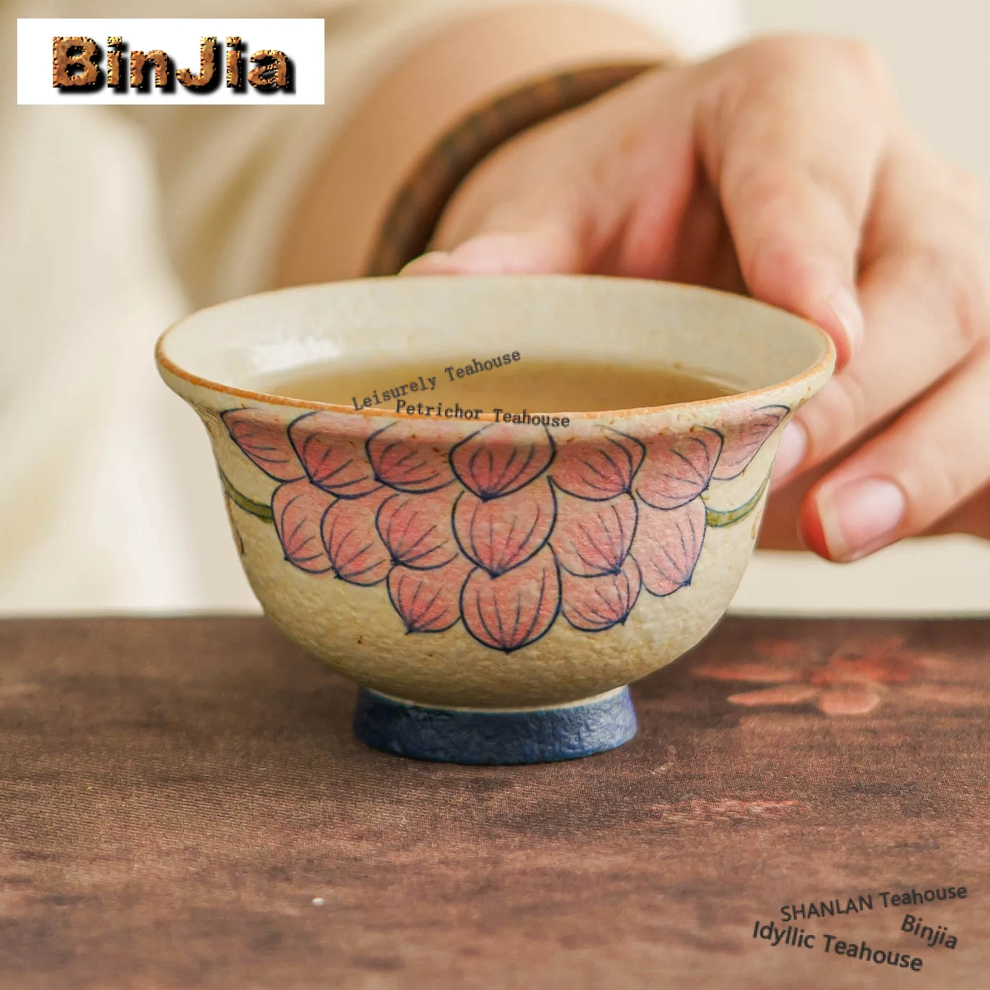 

119ml Hand-painted Lotus Teacup Vintage Tea Bowl Mug Tea-tasting Personal Cup Chazhan Master Cups For Tea Supplies Collection