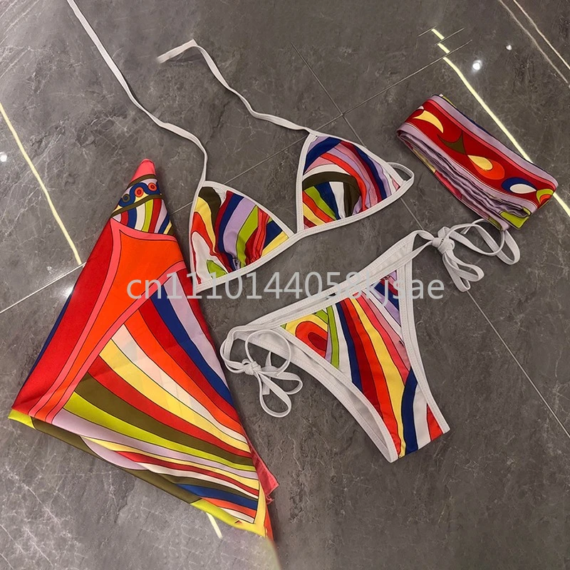 

Классический дизайн: женский комплект бикини с повязкой на голову и шарфом, с фирменным логотипом, пляжная одежда, купальник.