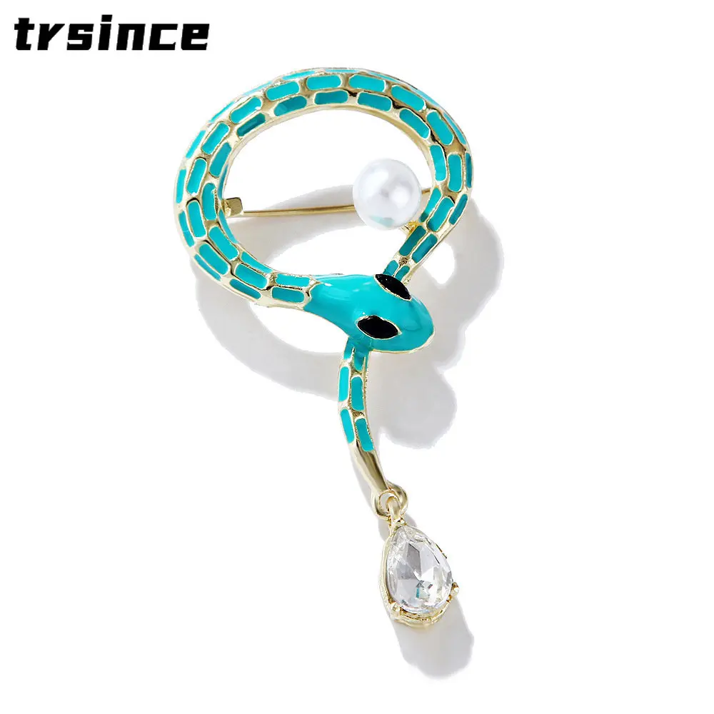 New Fashion Cartoon Animal Snake Brooch Crystal Pendant Brooches Dripping Oil Pearl Corsage Accessories Luxury Design Jewelry