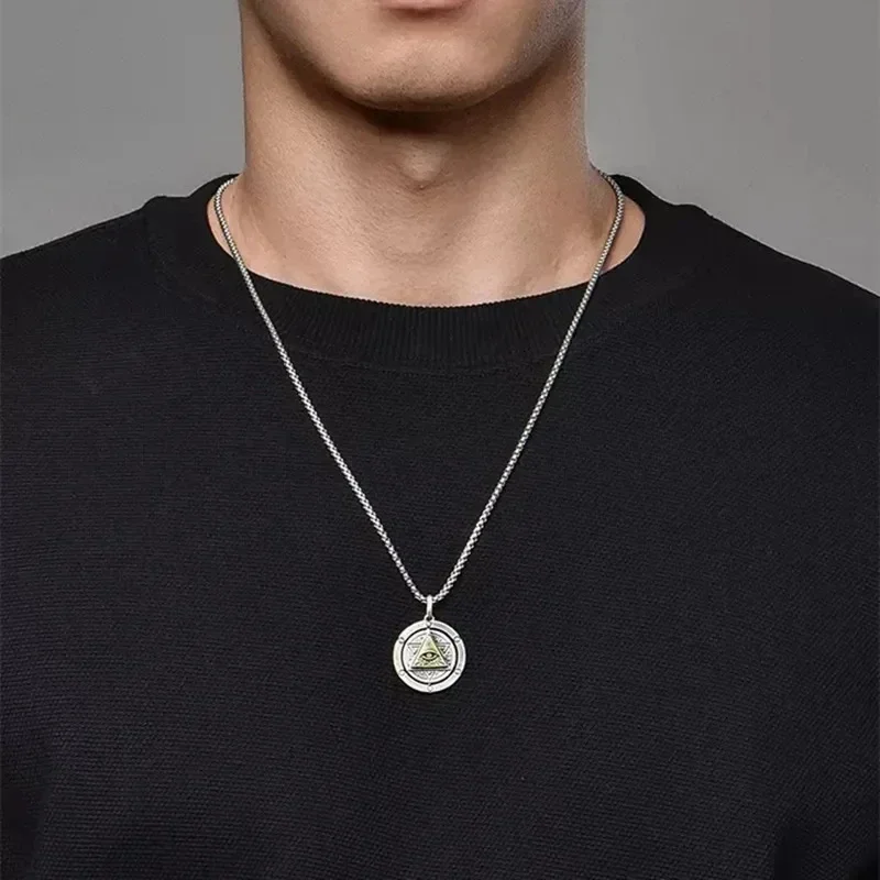 Exquisite Ancient Egyptian Gods Eye Horus Necklace Triangular Eye Pendant Jewelry Suitable for Men and Women Amulet Jewelry
