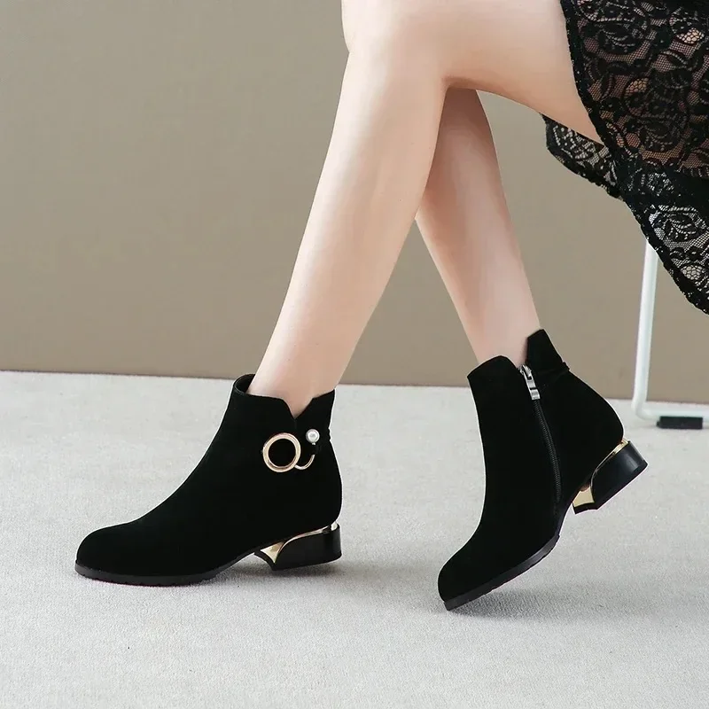 2024 Women\'s Shoes Ankle Boots Low Heels Short Cow Suede Shoes Women\'s Autumn and Winter Boots