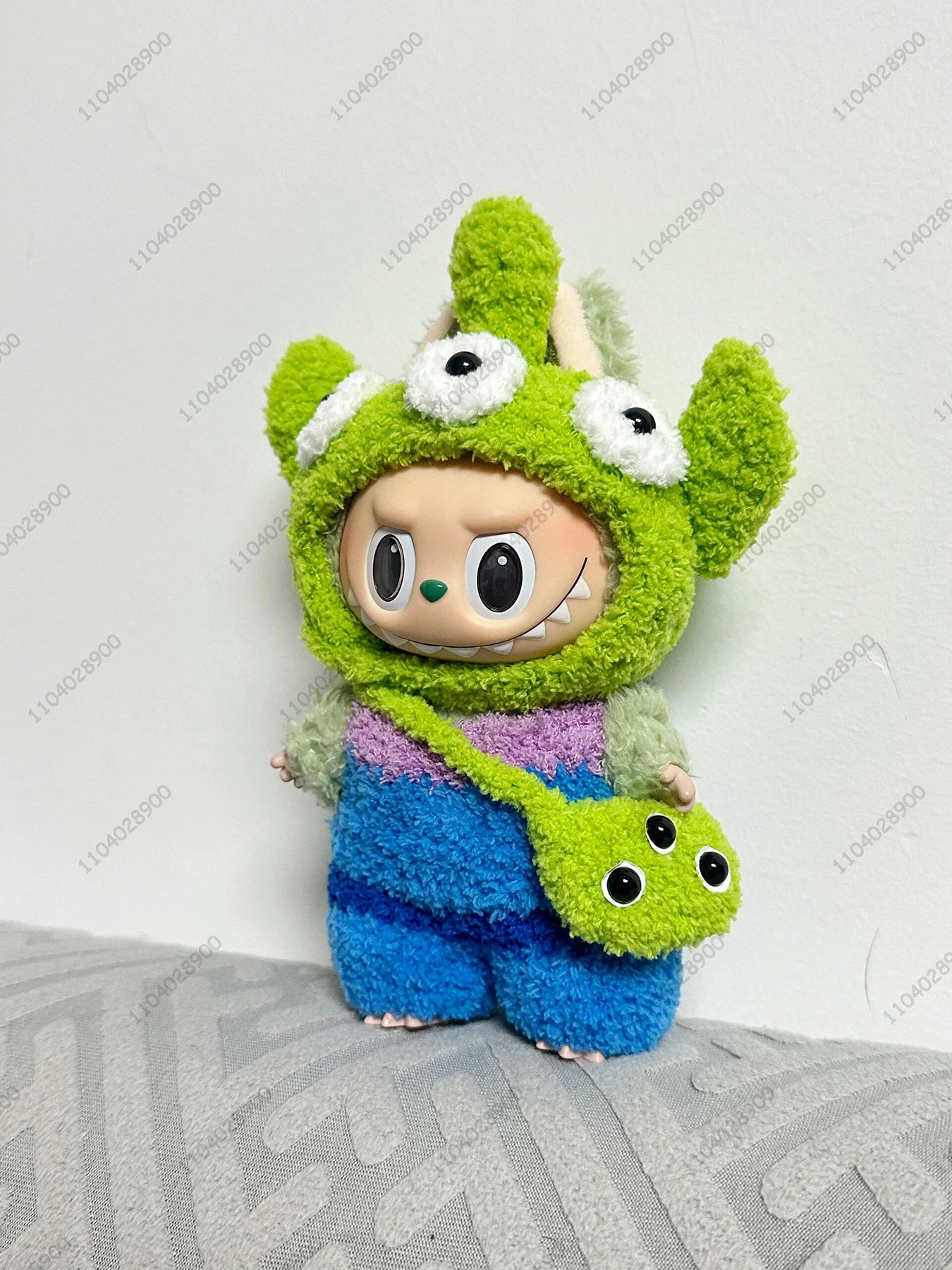 Labubu The Monster Toy Story Alien Costume Doll Knitted Clothes 1:1 Replica Vinyl Face Doll Action Figure Bag Charm Pendant