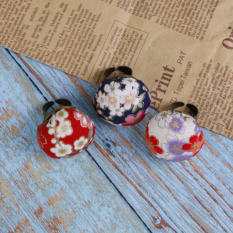 Ball Shaped Embroidery Needle Insert Ring Needle Pin ​Cushion Holder DIY Cross Stitch Tool Ring Insert Sewing Kit Pincushions