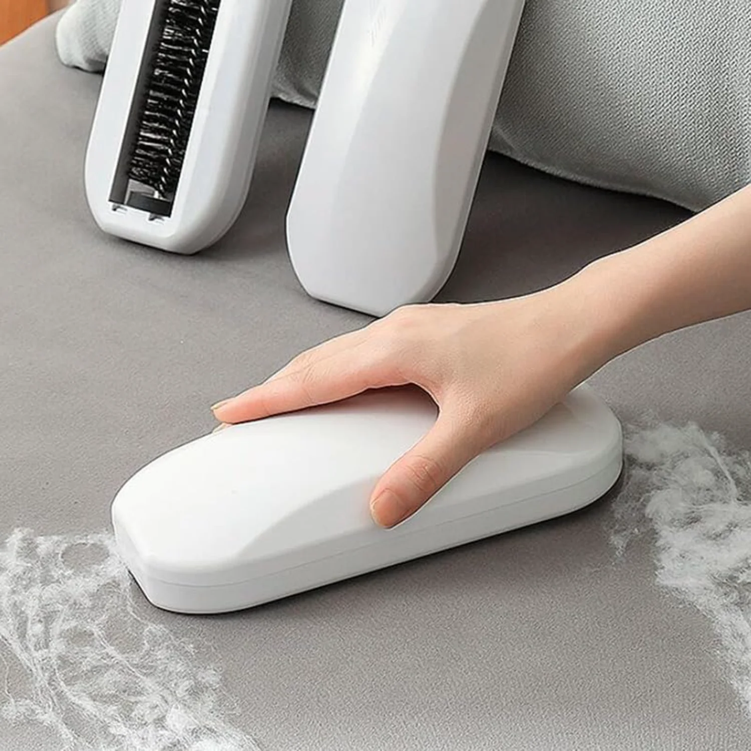 Crumb Brush, Reusable Handheld Crumb Sweeper  Soft Hair Debris Collector for Table Bed Sheet Clothes Sofa Controller Robots