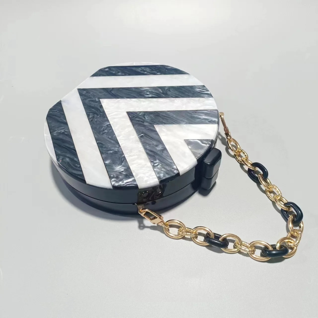 Black Base White V Striped Pattern Clutch Purse Travel Luxury Brand Handbags Chain Crossbody  Mini Circular Acrylic Evening Bag