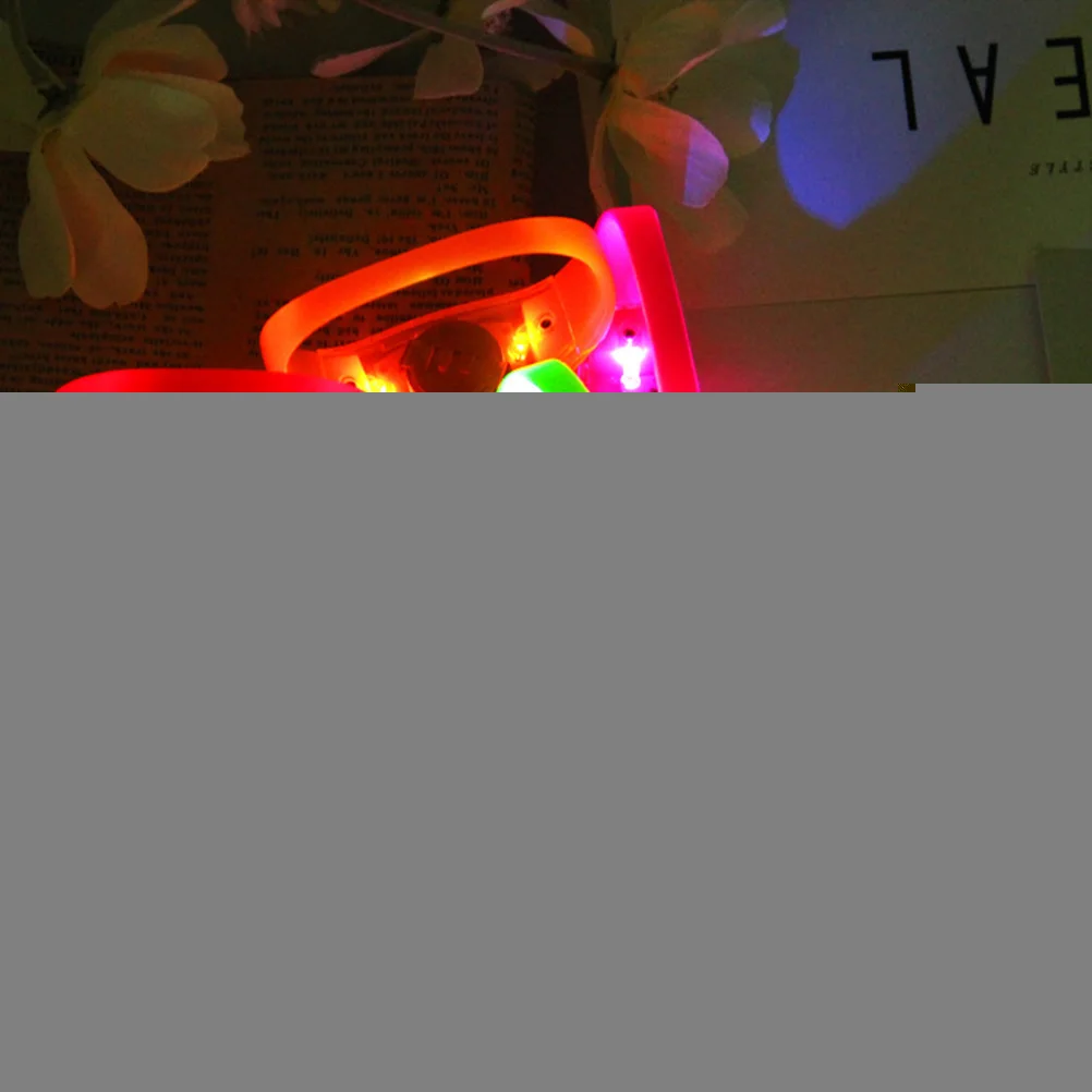 

10 Pcs Controlled LED Light Luminous Bracelet Bracelets Glow Dark Silicone Wristbands Night Run Parties Outdoor Concerts