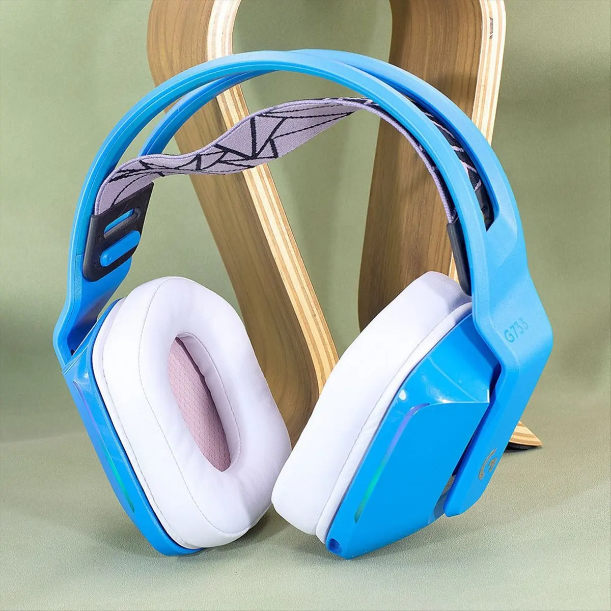

“QUALITY EXCELLE“Replacement EarPads for G733 Headphones Comfortable Ear Cushions for Enhanced Audio Experience White