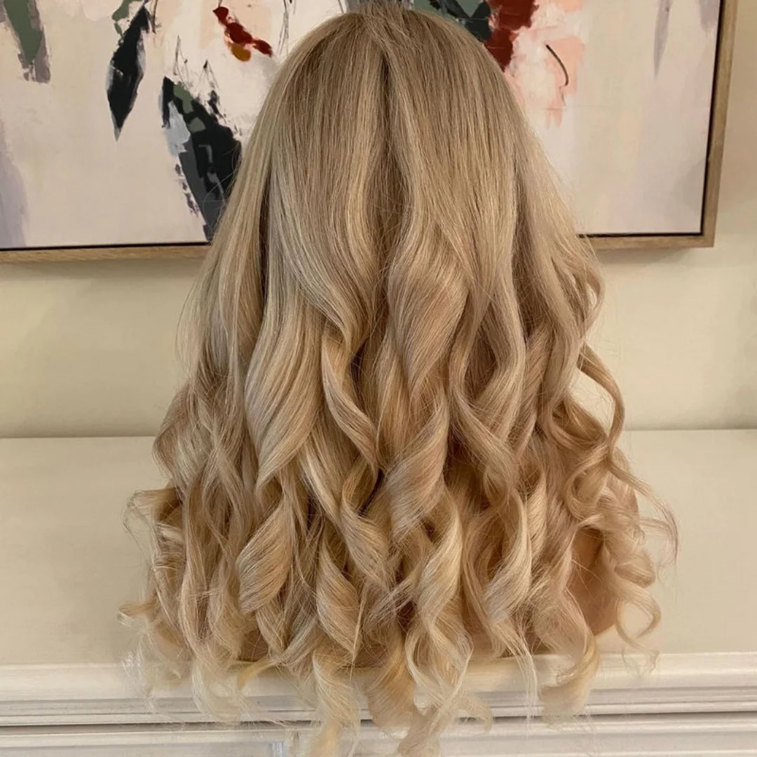 شعر مموج فضفاض بدون صمغ 13x4 أومبير عسلي أشقر جزء مجاني شعر مستعار صناعي من الدانتيل شعر مستعار أمامي منزوع مسبقًا 18 بوصة ألياف مقاومة للحرارة #1