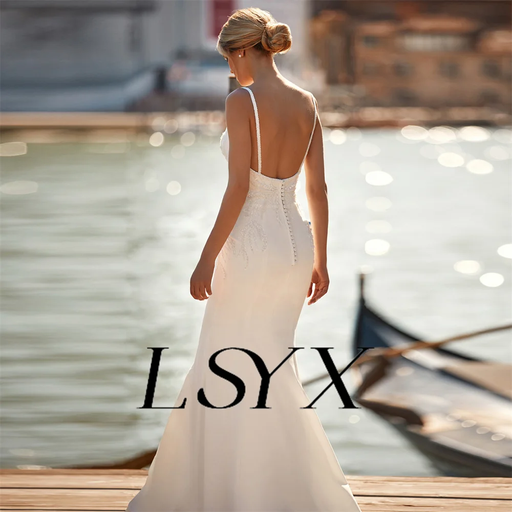 LSYX Sleeveless Spaghetti Straps V-Neck Lace Appliques Crepe Mermaid Wedding Dress For Women Open Back Floor Length Bridal Gown