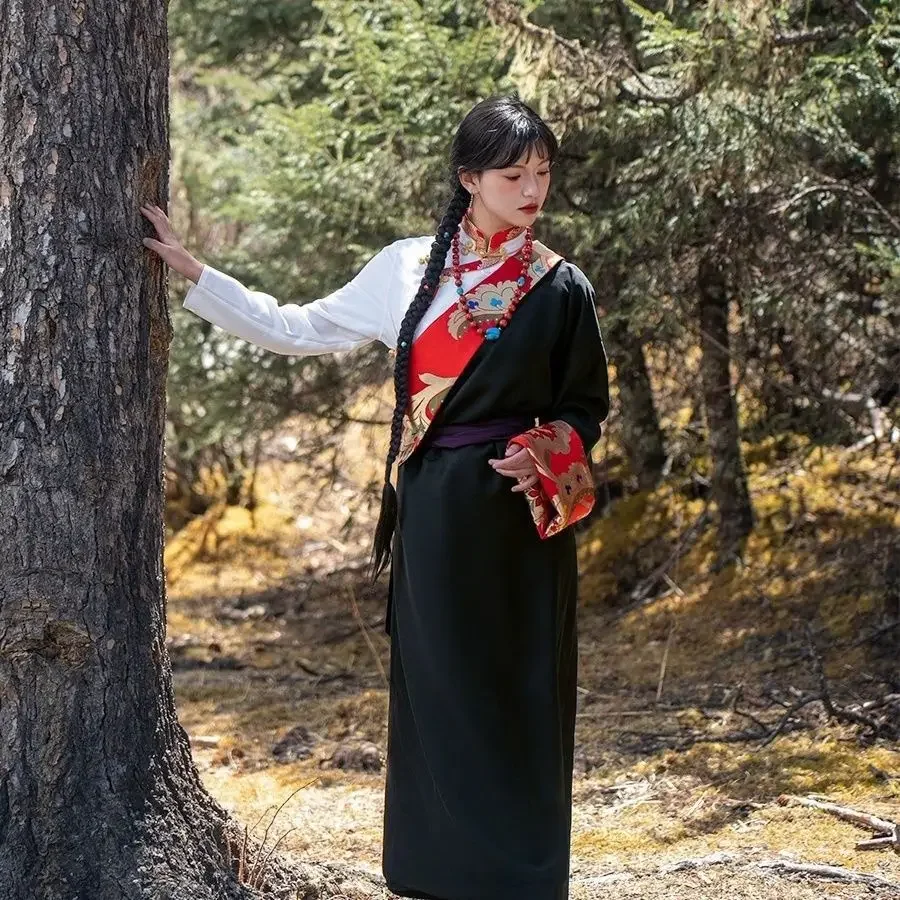 Tibetan tourism photography women's single piece Tibetan robe