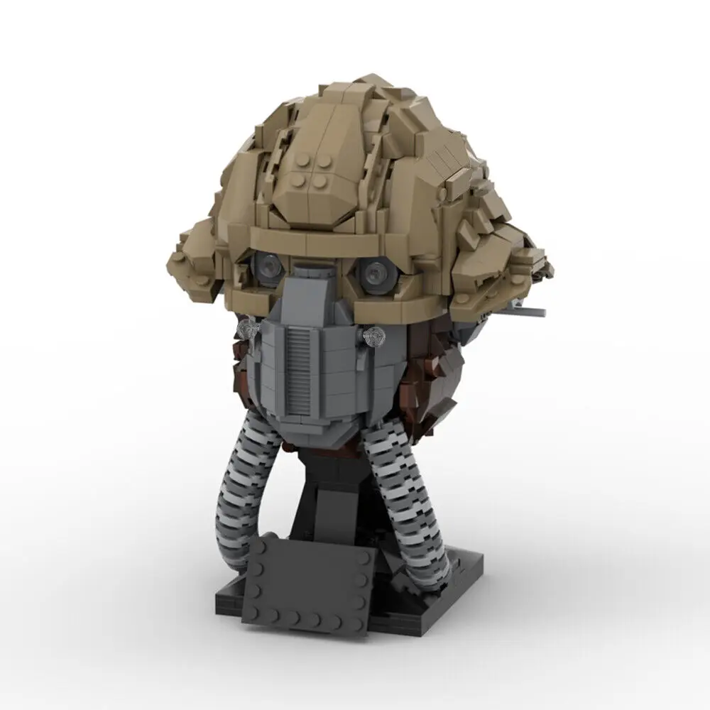 Bust of Pilot / Benthic Helmet Model 776 Pieces from Sci-Fi Movie MOC Build