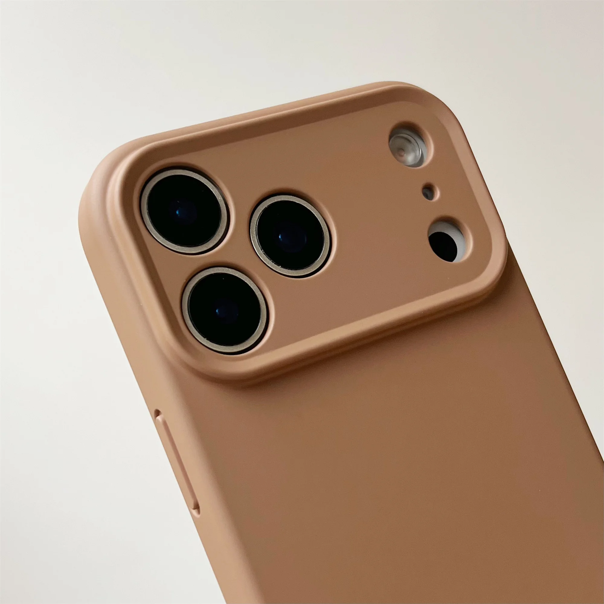 حافظة هاتف مقاومة للصدمات وبسيطة بلون واحد لهاتف آيفون 17 16 15 برو ماكس 17 إير 16 بلس غطاء حماية من البولي يوريثان الحراري