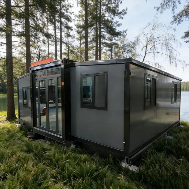 Prefabricated Container Houses, 20ft/40ft Foldable and Extendable Houses, with 2-4 Bedrooms, Kitchen, and Bathroom