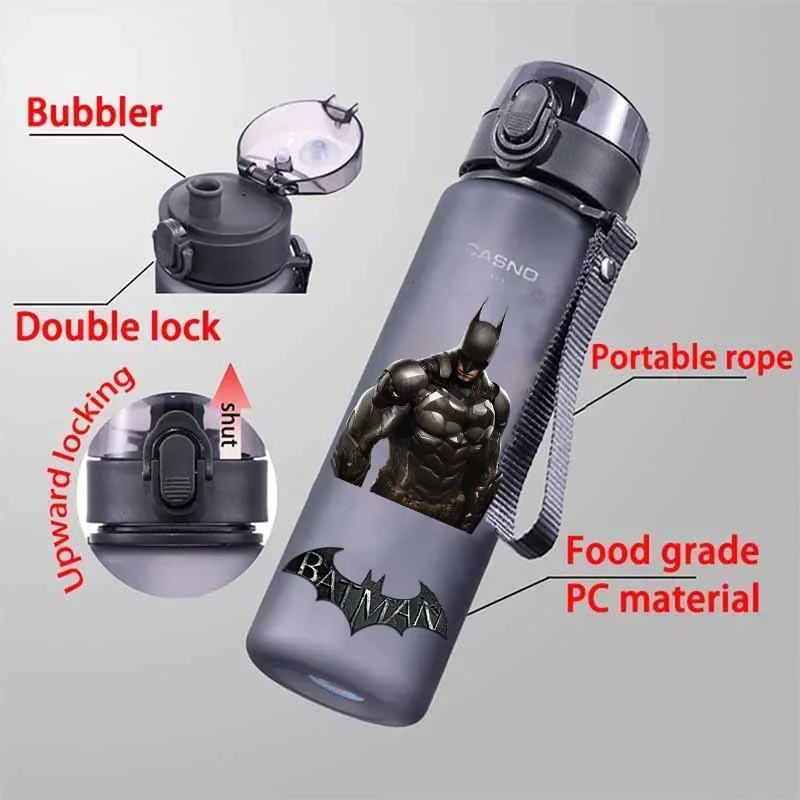 Batman garrafa de água esportiva portátil, 560ml, 4 cores, seguro e inodoro, acampamento ao ar livre, grande capacidade, presente Bruce Wayne