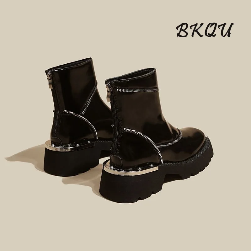 BKQU Platform Ankle Boots Women 2024 Autumn New British Style Square Head Chelsea Boots Retro Metal Functional Punk Boots