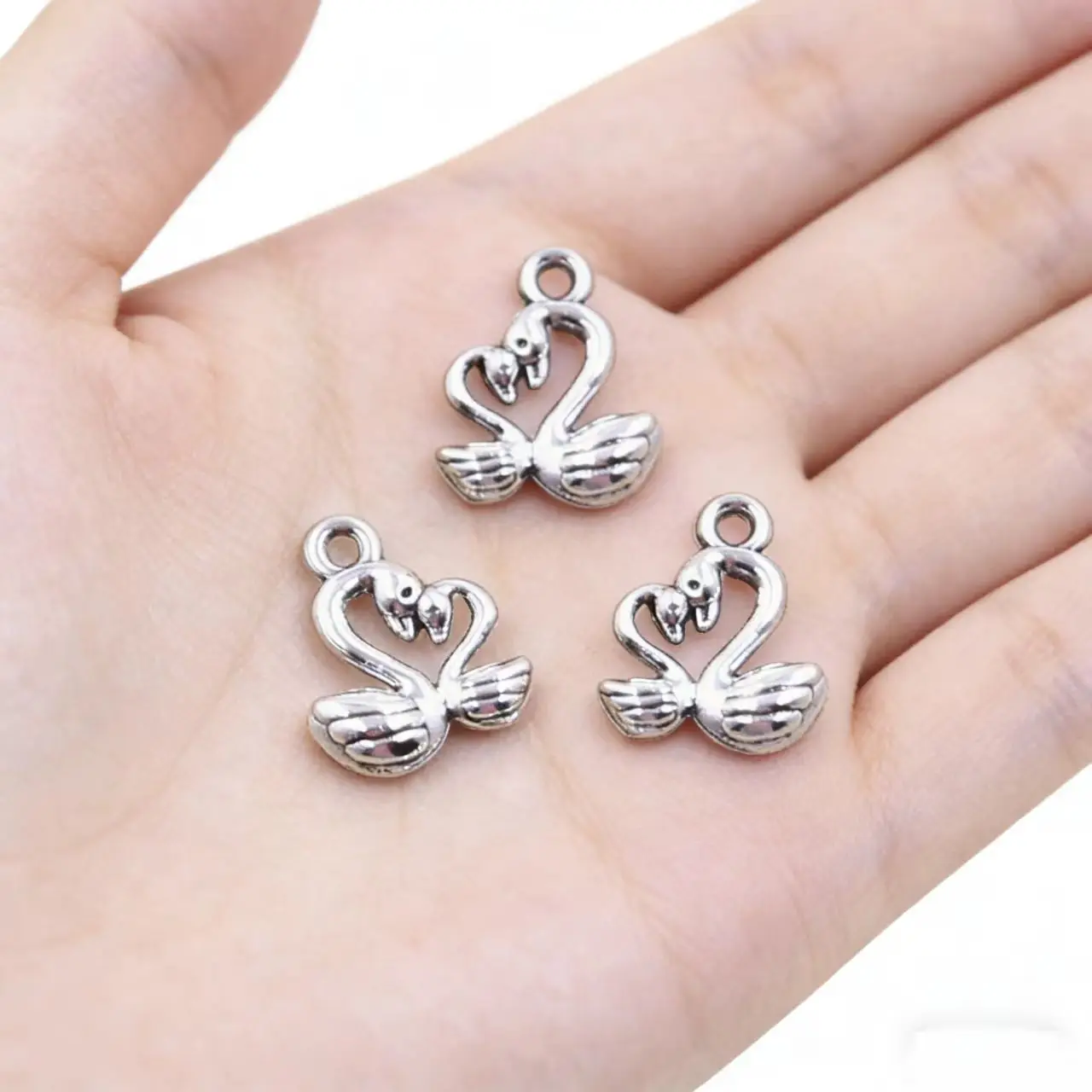 30Pcs/Lot Charms Mother Baby Swan 15x12mm Tibetan Silver Color Pendants Antique Jewelry Making DIY Handmade Craft
