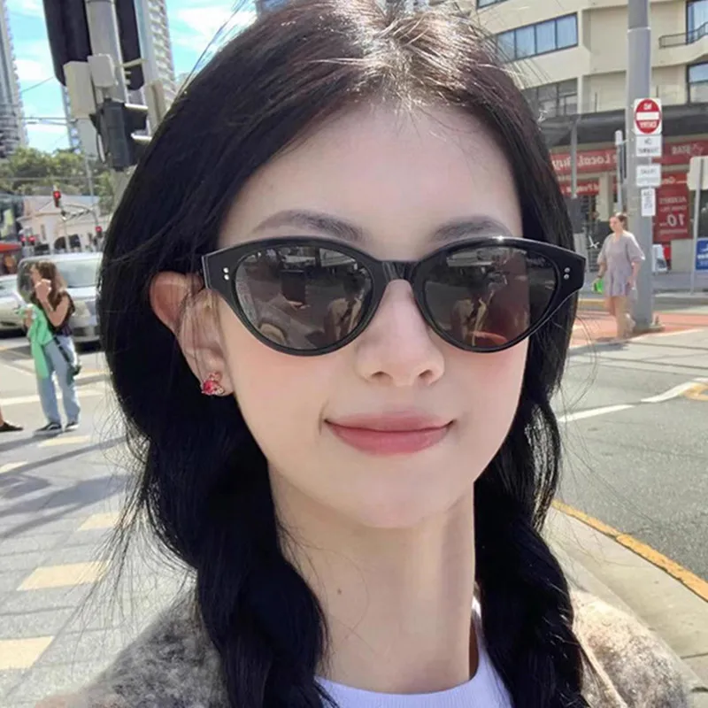 

Travel Vintage Cat Eye Sunglasses Woman Shades Black Sun Glasses Female Small Frame Mirror Square Oculos De Sol Uv400 Glasses