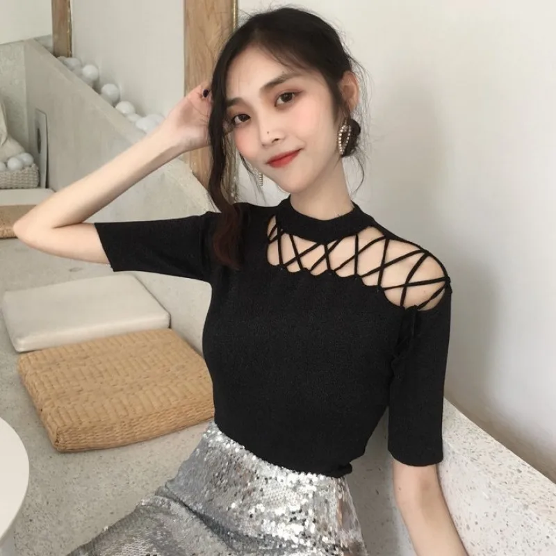 

Women Summer Korean Slim Office Lady Hollow Out Lacing Solid Color O-neck Short Sleeve Knitwear Ladies Fashion All-match Top Tee