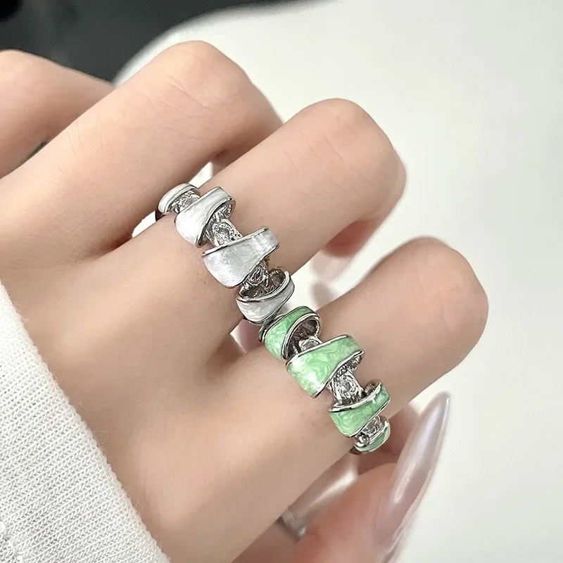 Vintage Irregular Oil Dropping Rings for Women Fashion Creative Wave Smooth Open Rings Trendy Aesthetic Jewelry Gifts Wholesale