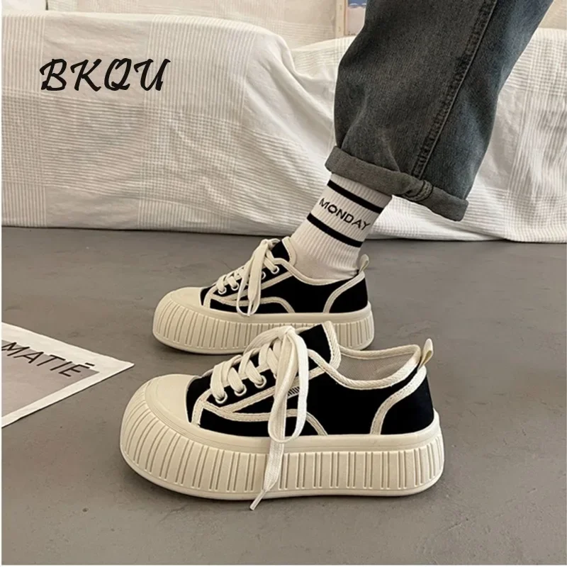 

BKQU Black Thick Soled Canvas Shoes Women 2024 Autumn New Big Head Leisure Sports All-matching Small White Shoes