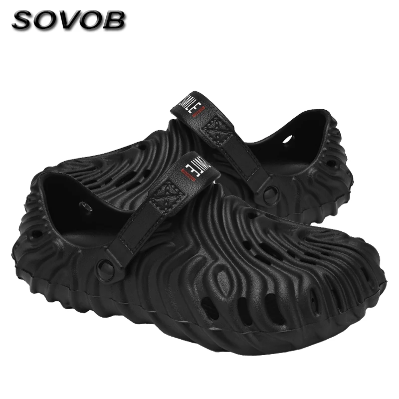 

Black Slippers Men Garden Shoes Comfortable Lightweight Clogs Shoes For Men Anti-Slip Outdoor Beach Sandals Men Sandalias Hombre