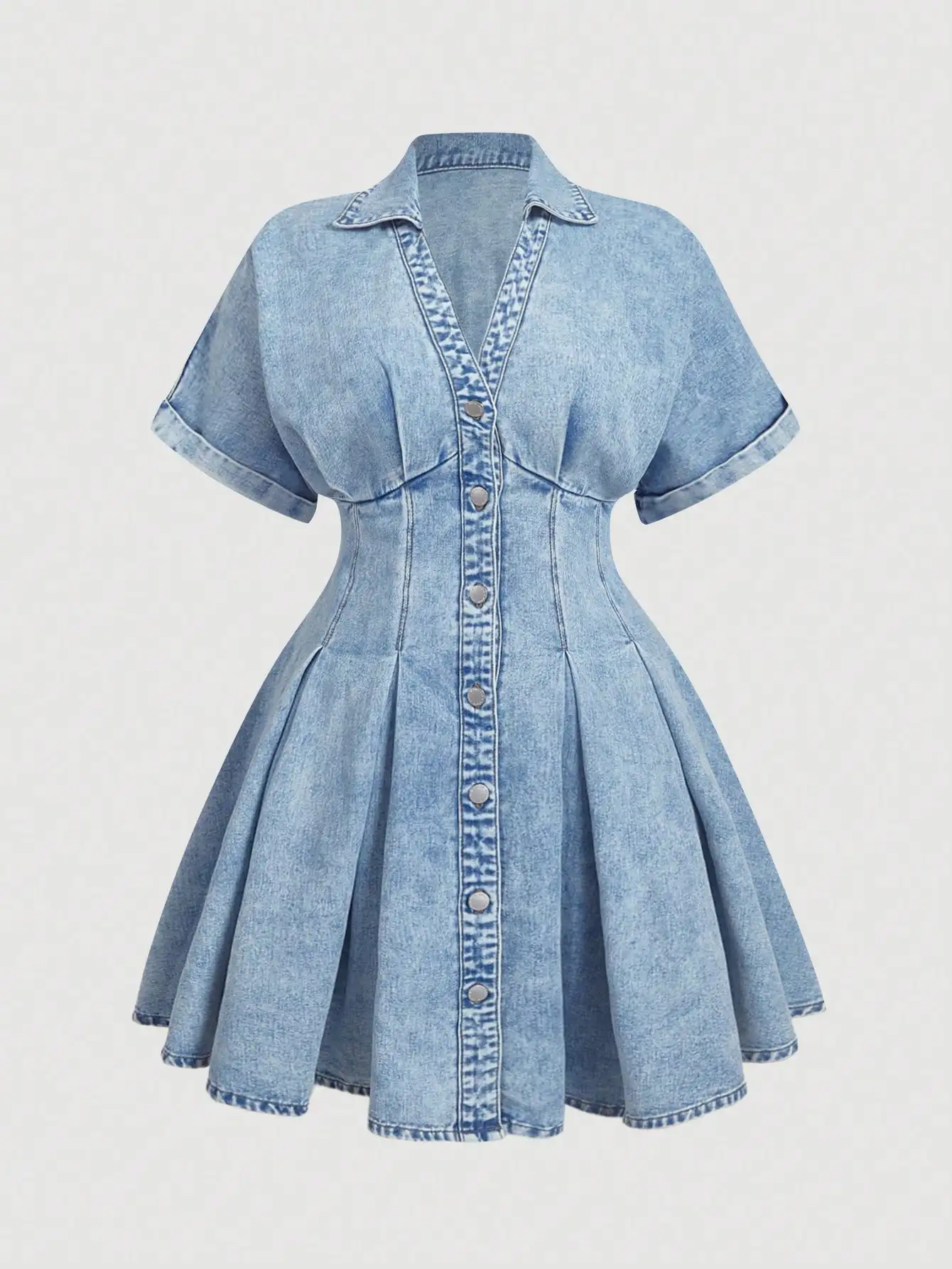 

Джинсовое платье миди с короткими спущенными на плечах рукавами и расклешенным подолом