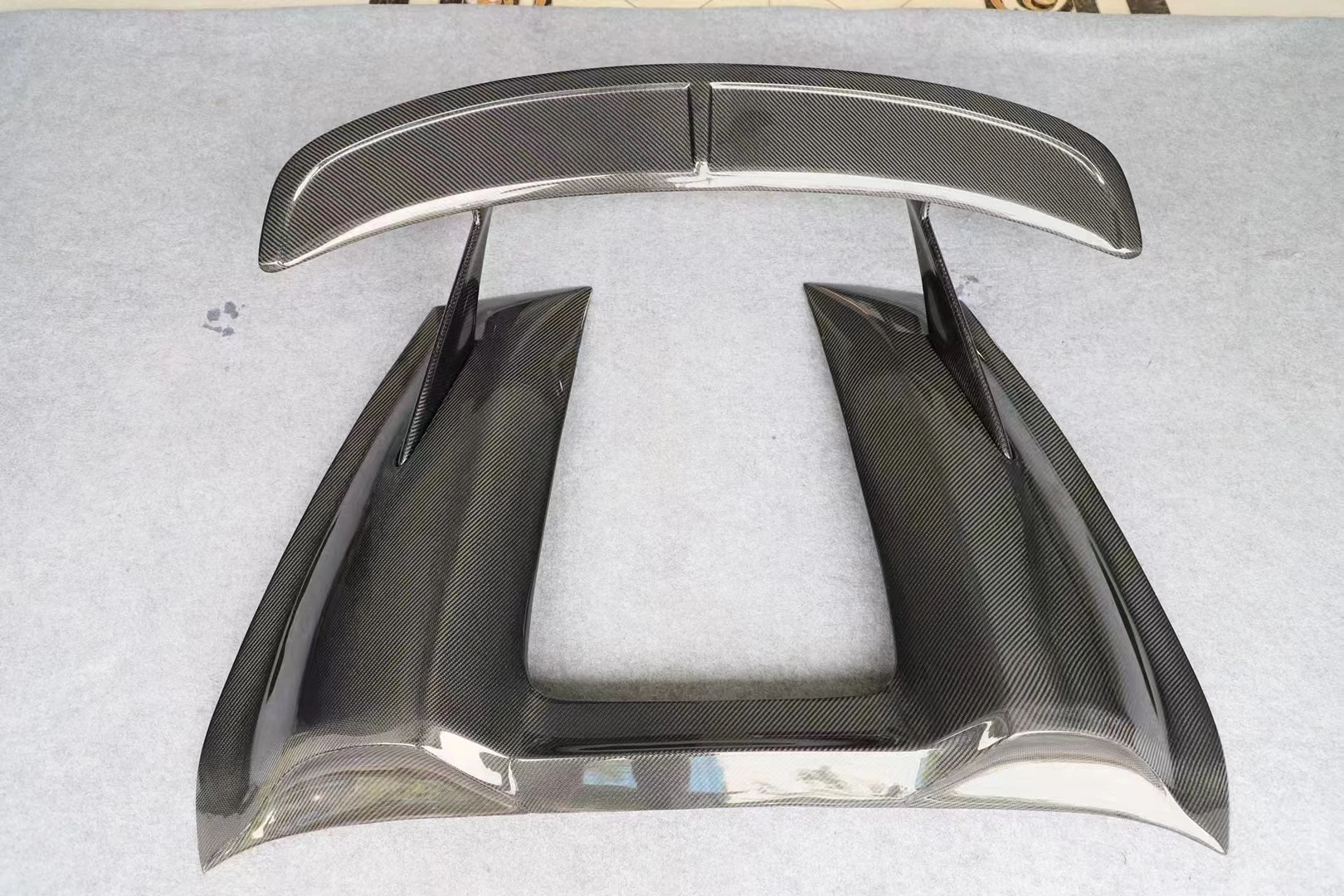 

718 Carbon Fiber Rear Wing Dry Carbon Fiber Rear Wing