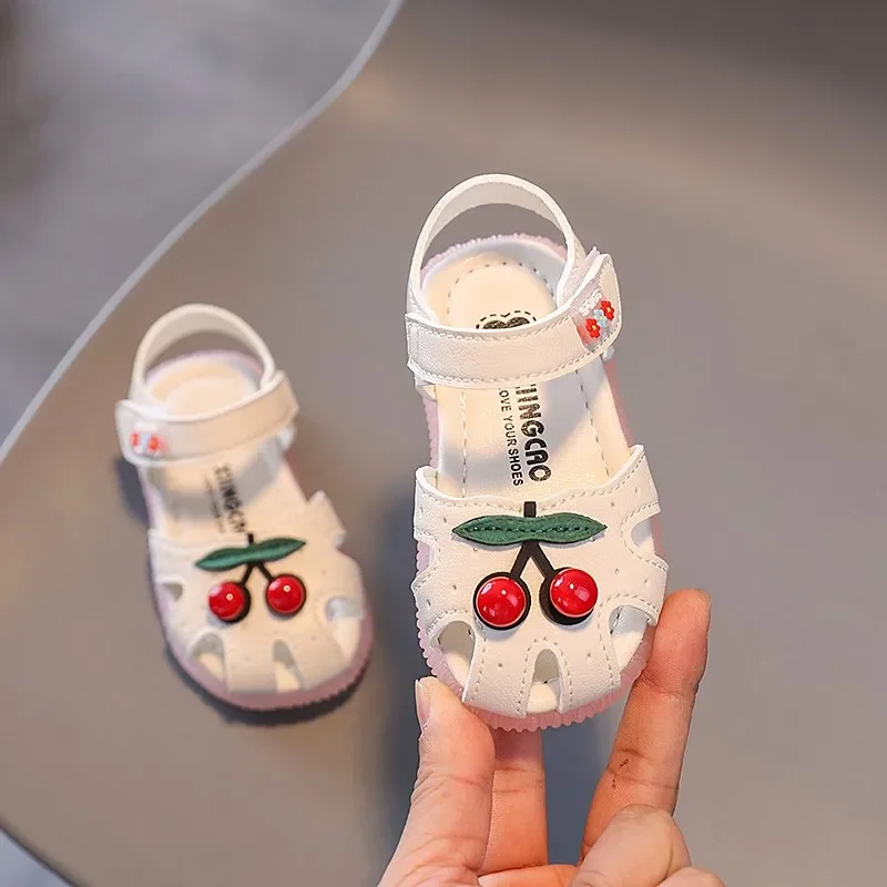 

Baby Sandals Soft Sole Kids Walking Shoes Hollowed-out Non-slip 2025 Summer New Girls Beach Shoes Cute Cherry Sweet Breathable