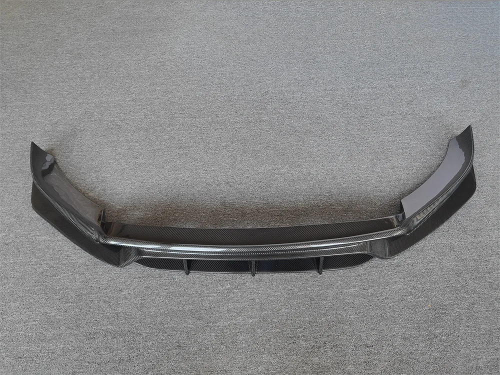 

Подходит для модифицированных автомобильных аксессуаров Porsche Panamera 971, губа переднего бампера из углеродного волокна в стиле CM.