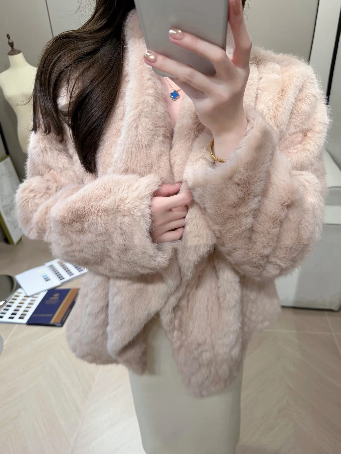 

Ele Pink Rabbit Fur Coat ort Thiened Warm Large Collar Eco-friendly Soft Outerwear Gentlewoman Sle Casual Long Sve