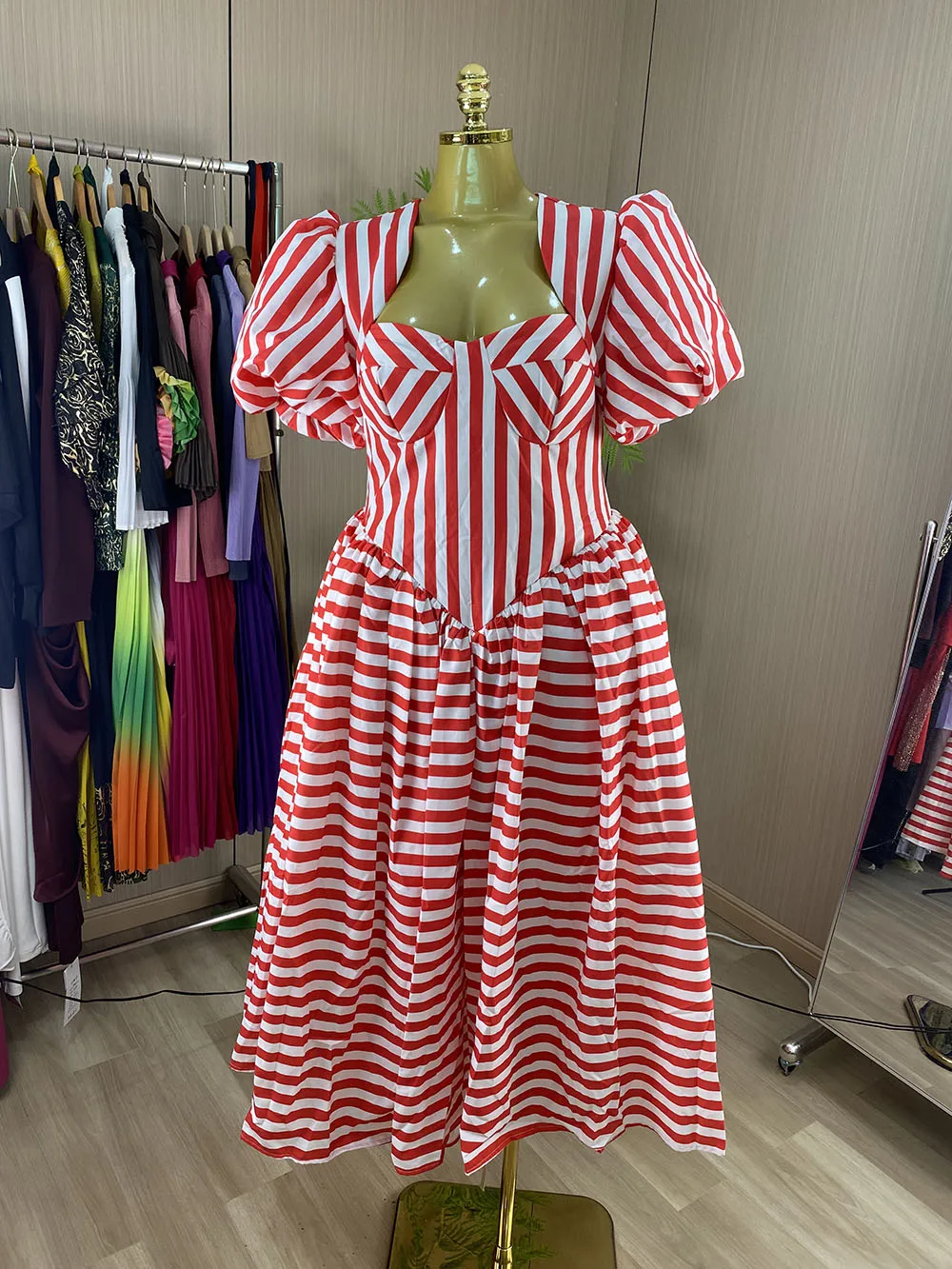Autumn/Winter 2026 New Retro A-Line Striped Midi Dress – Strapless, Natural Fit, and Flared Skirt-GZXX1155
