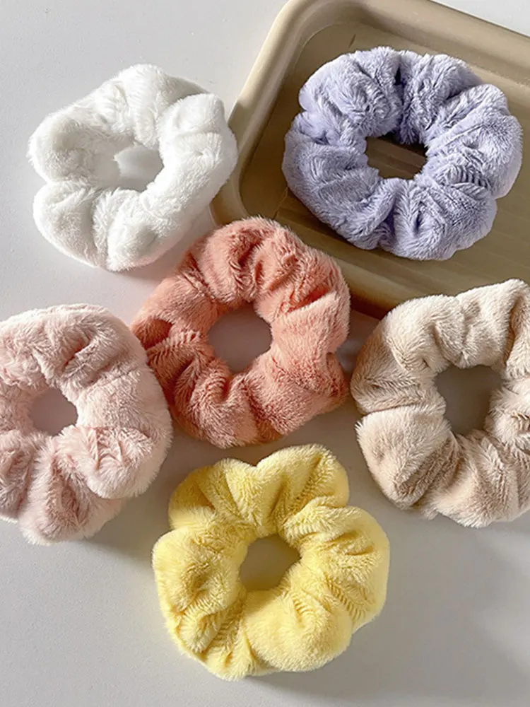 Winter Warm Plush Hair Scrunchies - Multicolor