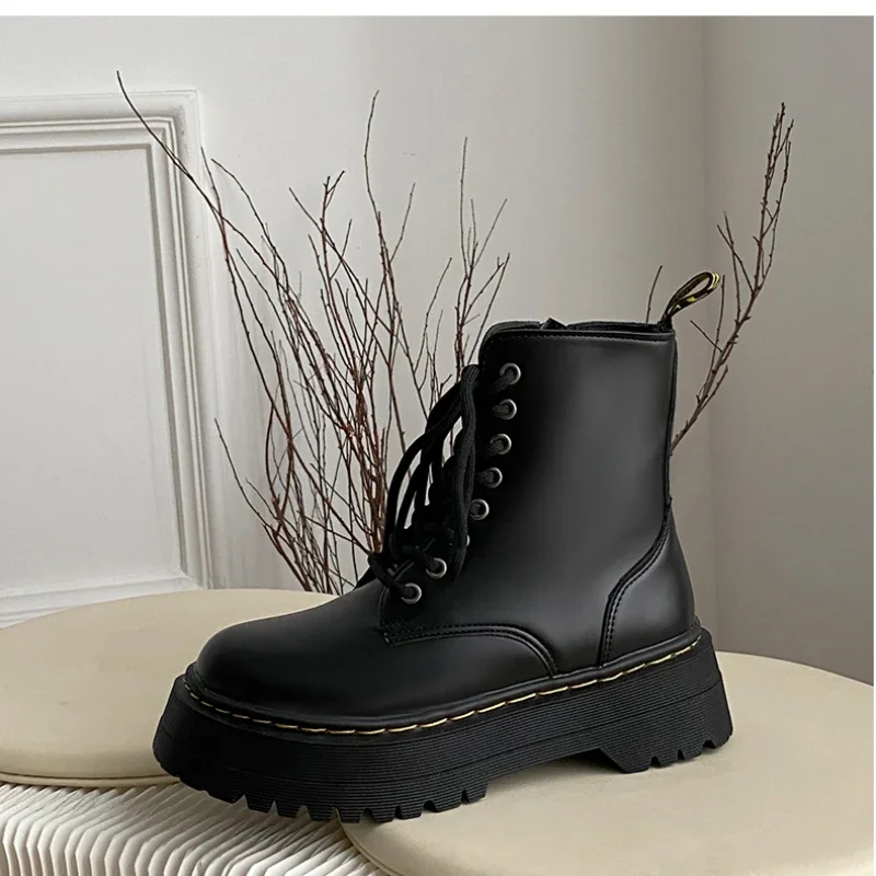 2023 New Front Lace-up Combat Boots  Chunky Heel Platform Women Boots British Style Thick Sole Increase Height Casual Boots