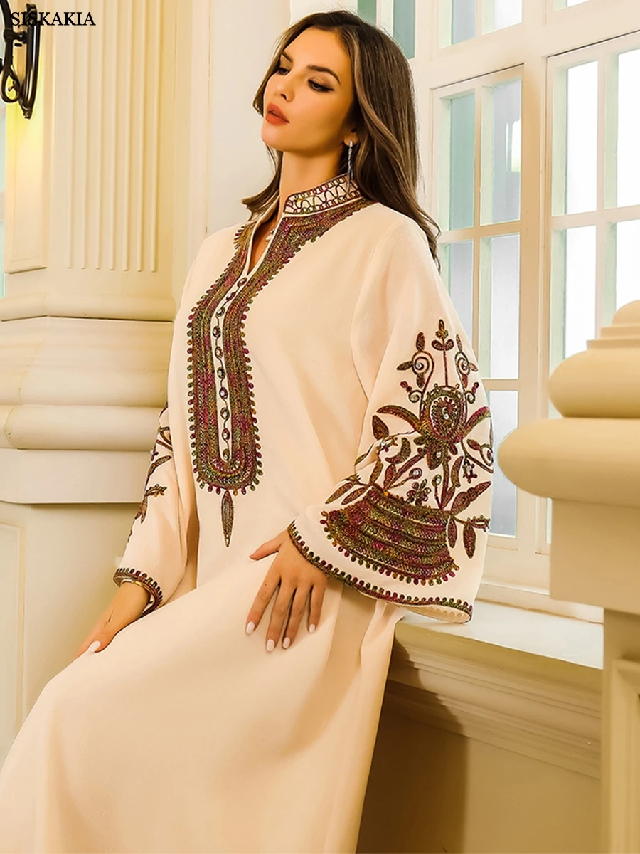 Siskakia musulmano Dubai abaya donna ricamato elegante moda Casual abito lungo allentato abito marocchino per Femme Musulmane 2024