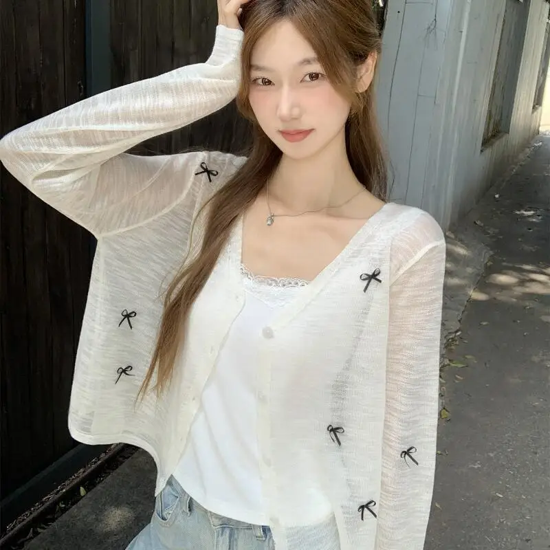 

Корейский стиль: тонкий вязаный кардиган из ледяного шелка, женская летняя модная универсальная хлопковая футболка с длинным рукавом, коллекция 2026