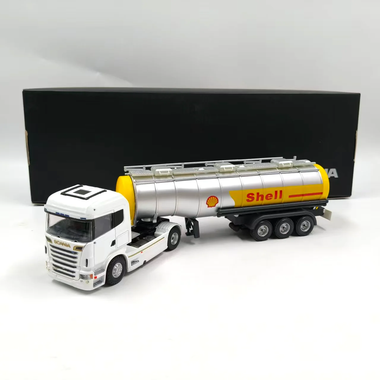 Diecast 1:50 Scale Truck Heavy-Duty Tractor Alloy Car Model
