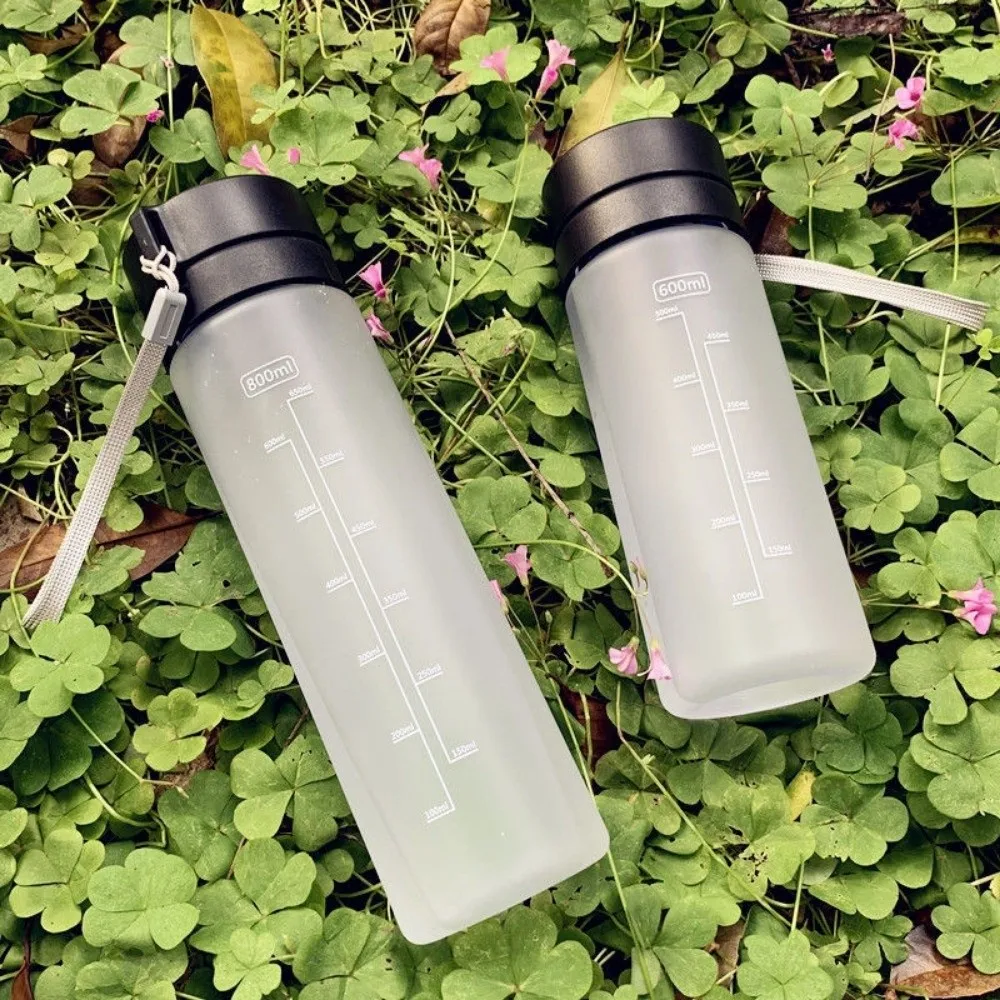 New Transparent Water Cup 800ML Large Capacity Sports Water Bottle Frosted with Lanyard Plastic Cup Travel