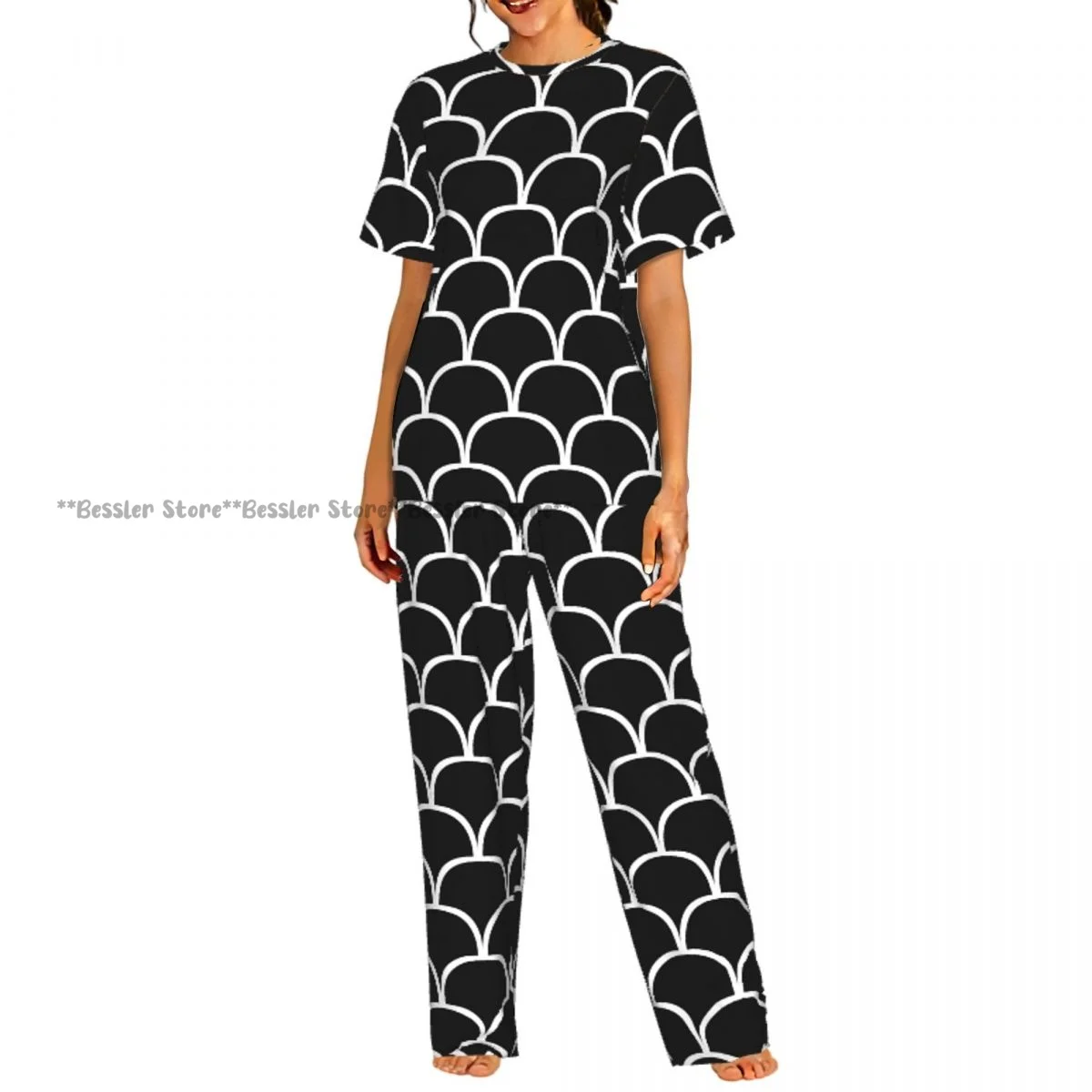 

Женская комфортная пижама: черно-белый комплект с коротким рукавом для сна