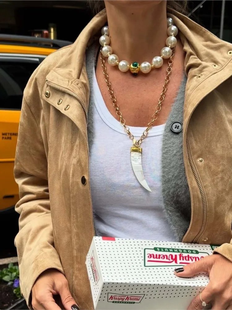 سترة نسائية كلاسيكية ذات ياقة ثابتة معطف بأكمام طويلة وأزرار للأسفل للسيدات لخريف 2025 ملابس خارجية أنيقة جديدة للمكتب في الشارع