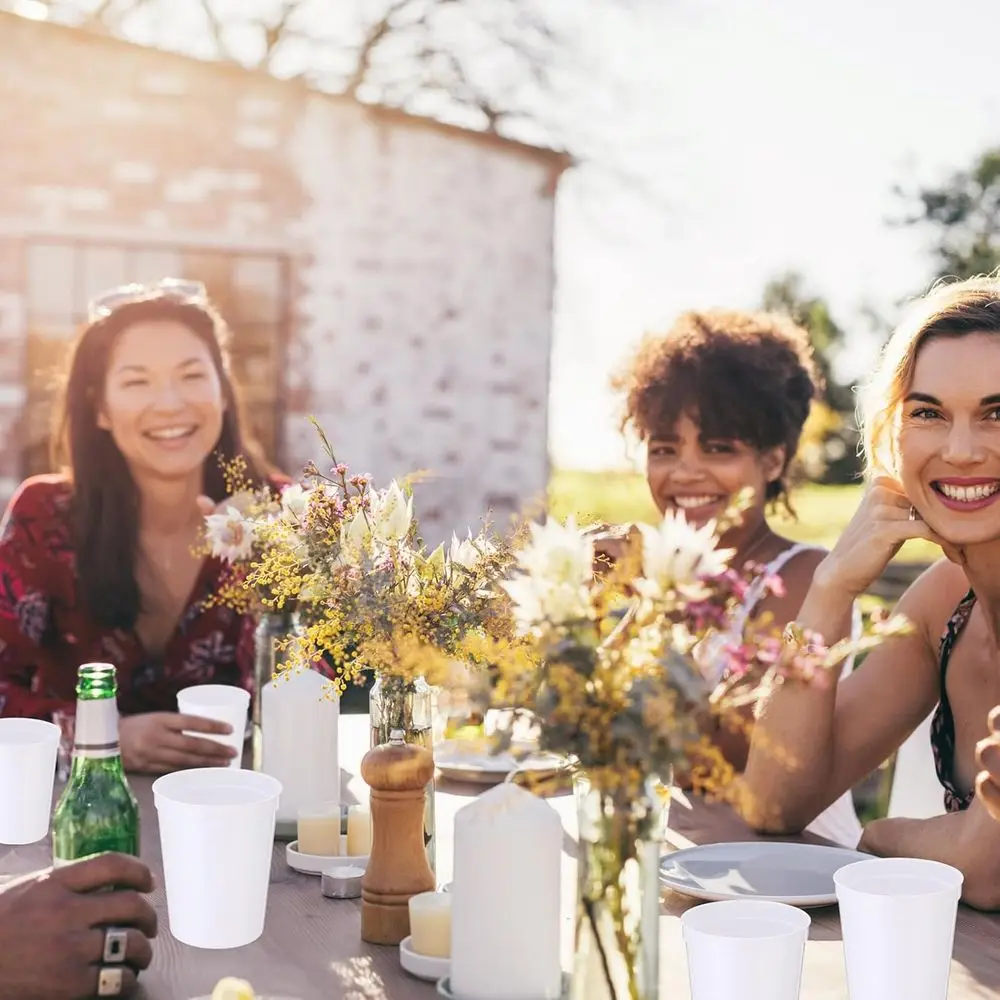 أكواب ملعب قابلة لإعادة الاستخدام سعة 16 أونصة، 200 عبوة، أكواب بلاستيكية بيضاء للمناسبات والأعمال اليدوية، 4.5 × 3.54 × 2.72