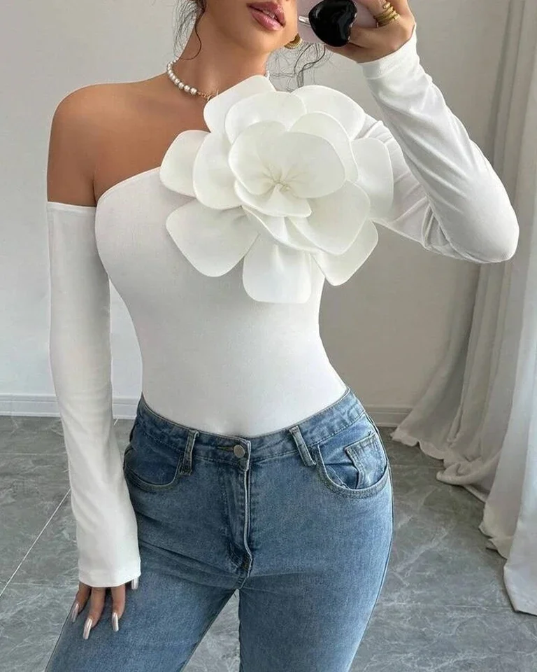 

Women's Fashion Sexy 3D Floral Decor Long Sleeve Top Temperament Commuting Female Off Shoulder Casual Sweet Skinny T-Shirt