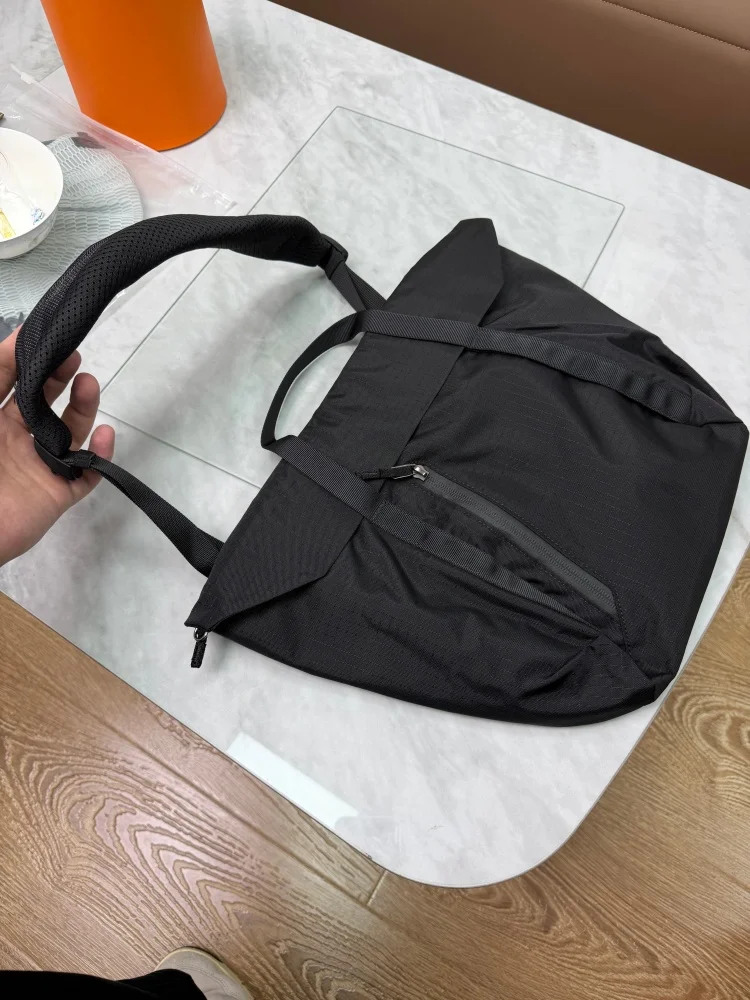 men's-outdoor-large-capacity-crossbody-bag-chicken-frame-waterproof-anti-tear-lightweight-design-casual-simple-style-handbag