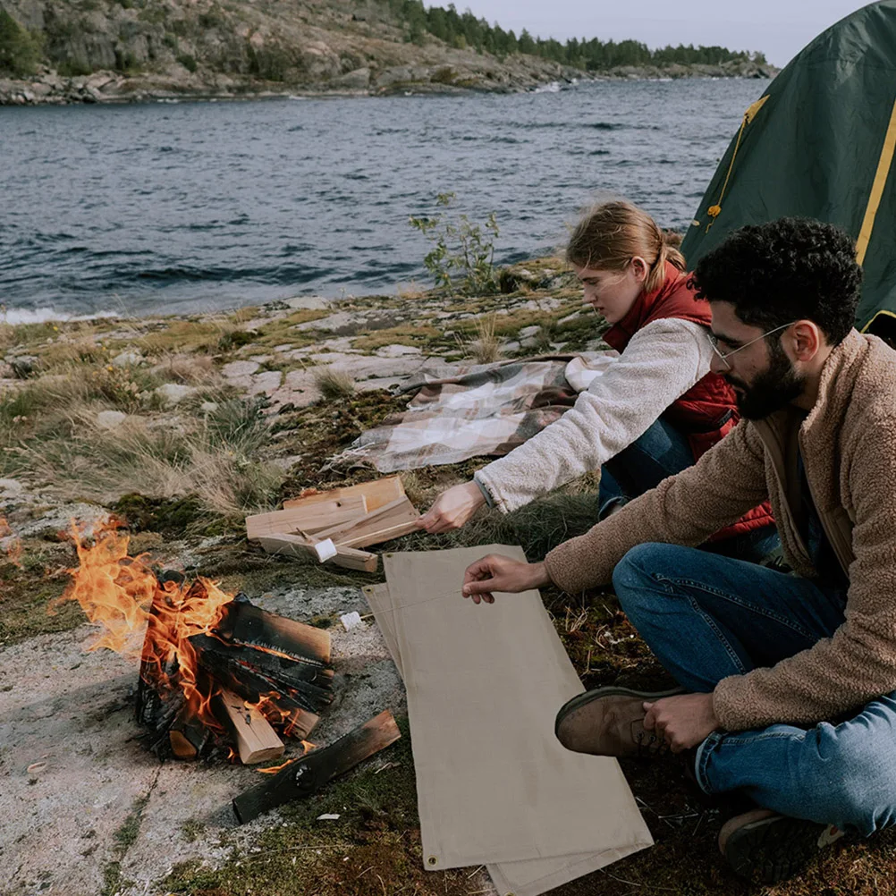 

Fire Blanket Fiberglass Flame Retardant for Home Camping Hiking Safety Fire Resistance Protective Blanket Suffocates Flames