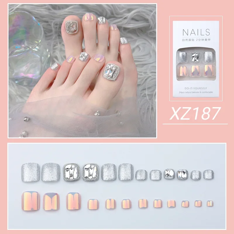 Press-on False Toenail Tips with Adhesive Short Full Cover Fake Toe Nail Tips with Design Glitter Toenail Tips