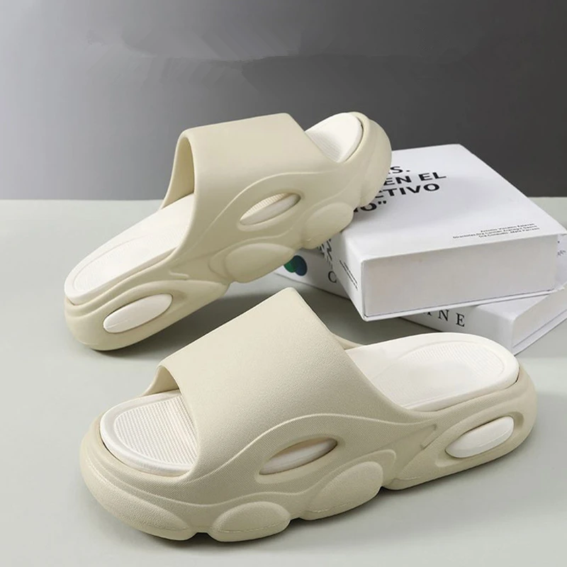 New Men Summer Slippers Thick Sole House Non-slip Bathroom Shower Slides Outdoor Soft Cloud Fashion Unisex Beach Shoe Flip-flop