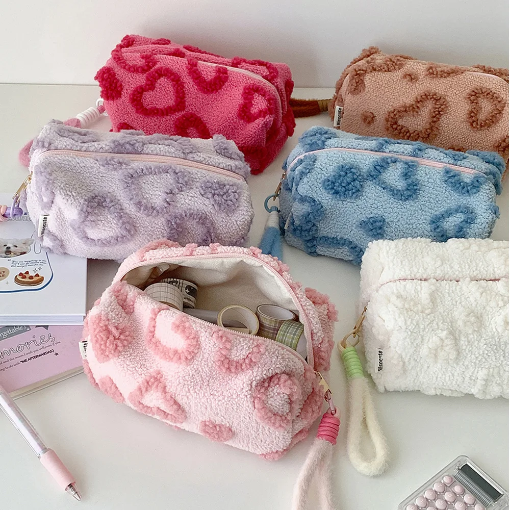 Cute Heart-shaped Plush Storage Bag, Large Capacity Multi-purpose Pencil Case for School & Travel, Portable Makeup Organizer