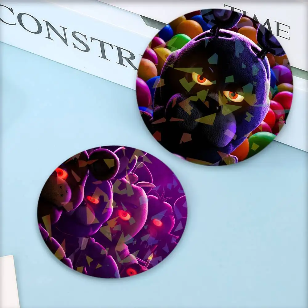 الكرتون F-FiVE N-NiGhtS في F-FReDY-Y شارة مستديرة دبابيس التلبيب لحقائب الظهر حقيبة الليزر بروش الملابس الهدايا #1