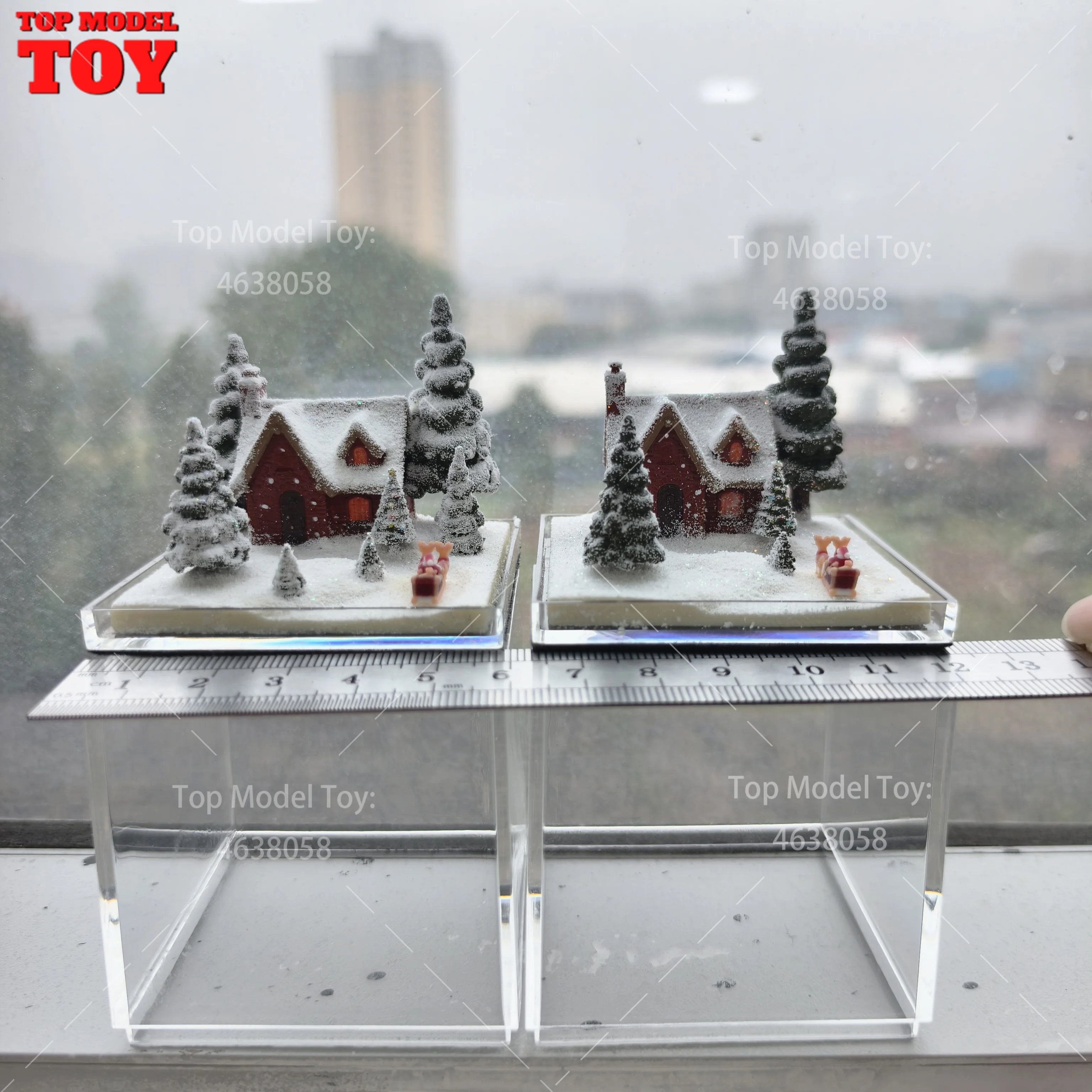 6cm Snowfield Christmas Scene Trees Luminous Windows Miniature Platform with Light Dust Cover Model Gift Decoration Display