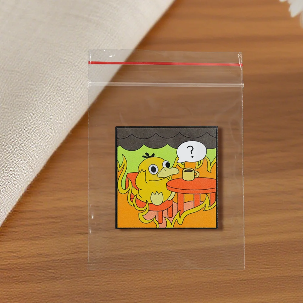Duck This Is Fine Mix & Match Niedliche Anime-Brosche Haus in Flammen Emaille-Pin Verwirrte Tiere Abzeichen Accessoires Souvenir Schmuck Geschenk – Detail 7